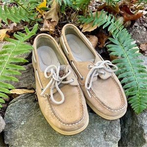 Sperry Boat Shoes Size 6M